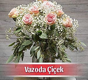 Vazoda Çiçekler